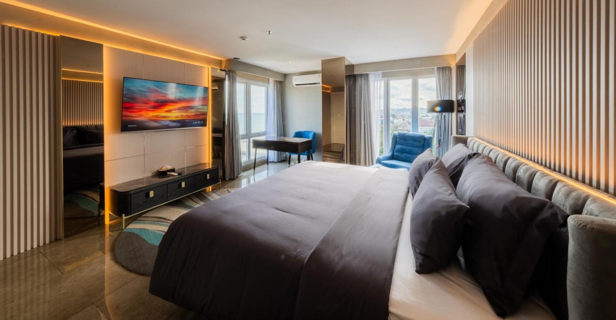 Pentacity Hotel Balikpapan Buitenkant foto