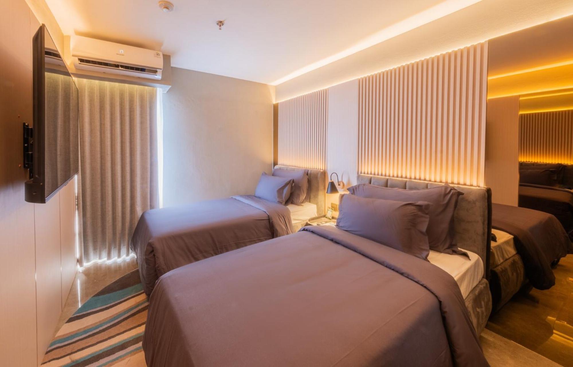 Pentacity Hotel Balikpapan Buitenkant foto