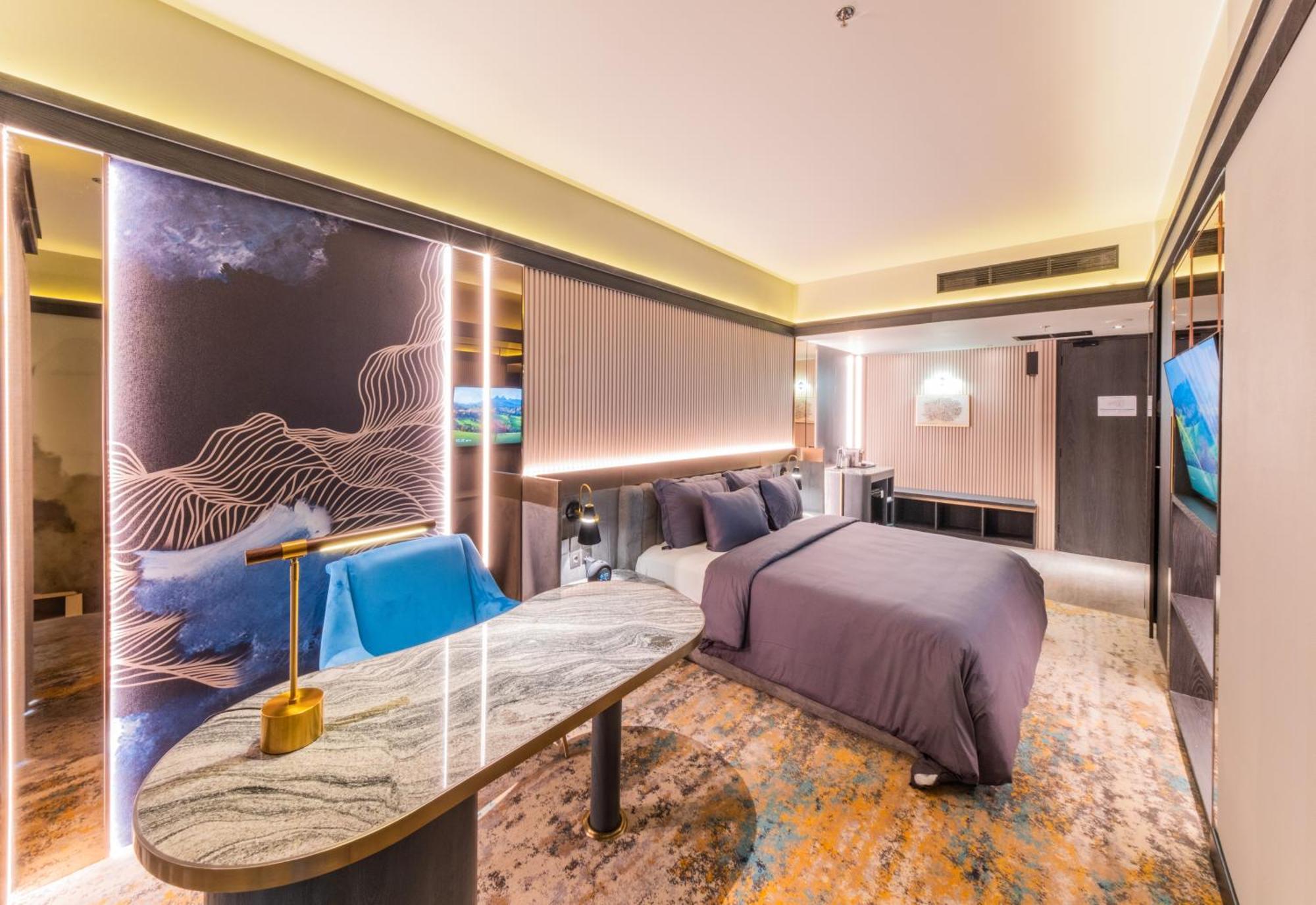 Pentacity Hotel Balikpapan Buitenkant foto