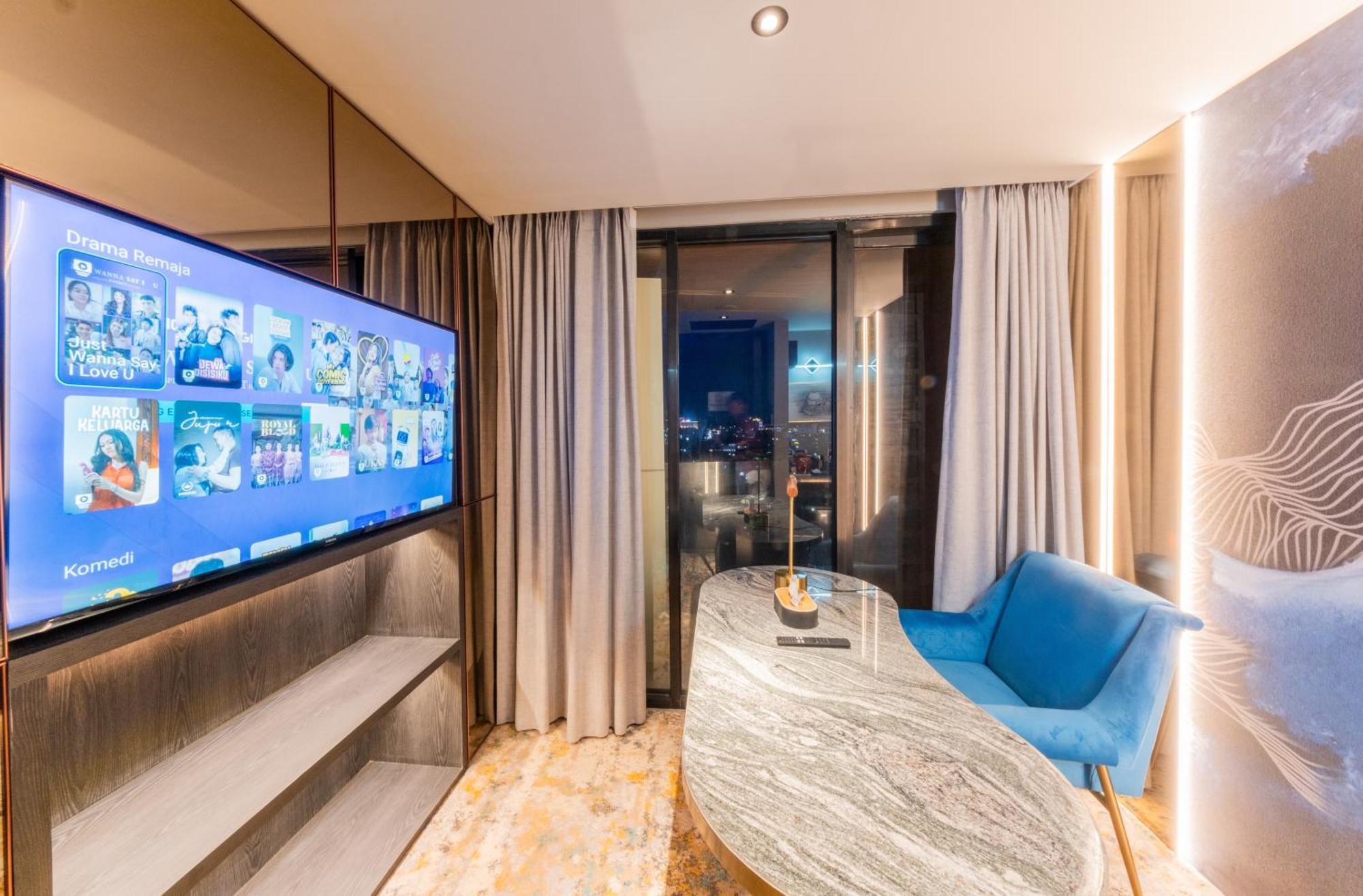 Pentacity Hotel Balikpapan Buitenkant foto